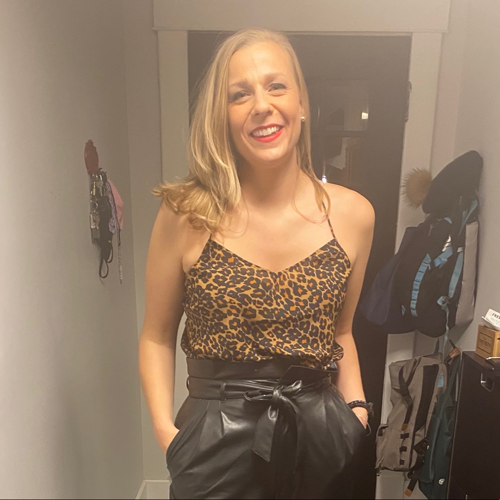 Meet your Posher, Cassandra